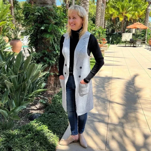 Long Sweater Vest Heather Gray Grey Open Front Pockets Cozy Soft Sleeveless - Picture 1 of 9